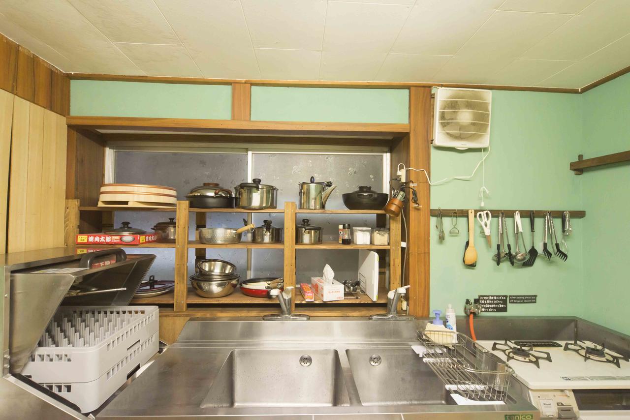Book & Guesthouse Hitotomaru Тоёока Экстерьер фото